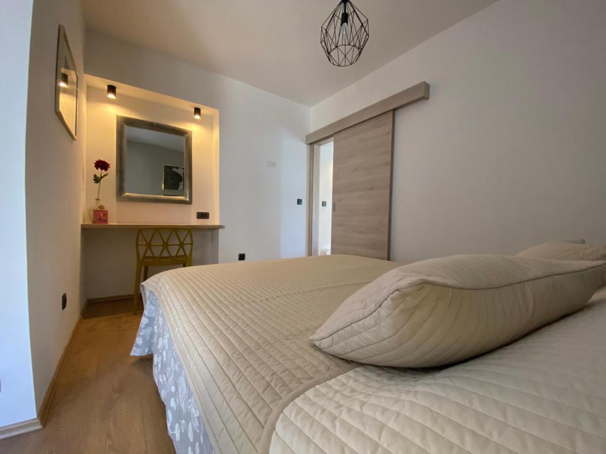 Apartments Fantasia Пула Екстер'єр фото